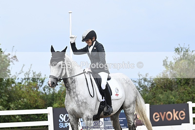 250907-111323-06546 - 072-Jan.ChoppingSeal