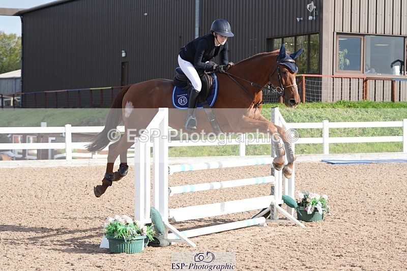 251005-103217-02574 - Cls 22 British Novice and 90cm