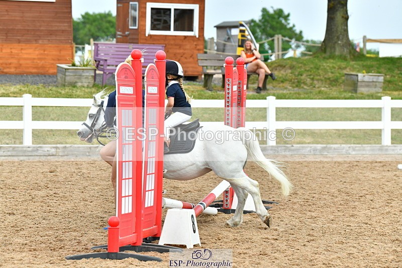 230609A-182014-02181 - Jolly Jumps Ride and Run