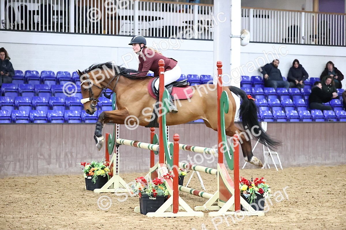 SBM_2275 - Class 8 - Nupafeed Supplements Senior Discovery/ 1m Open