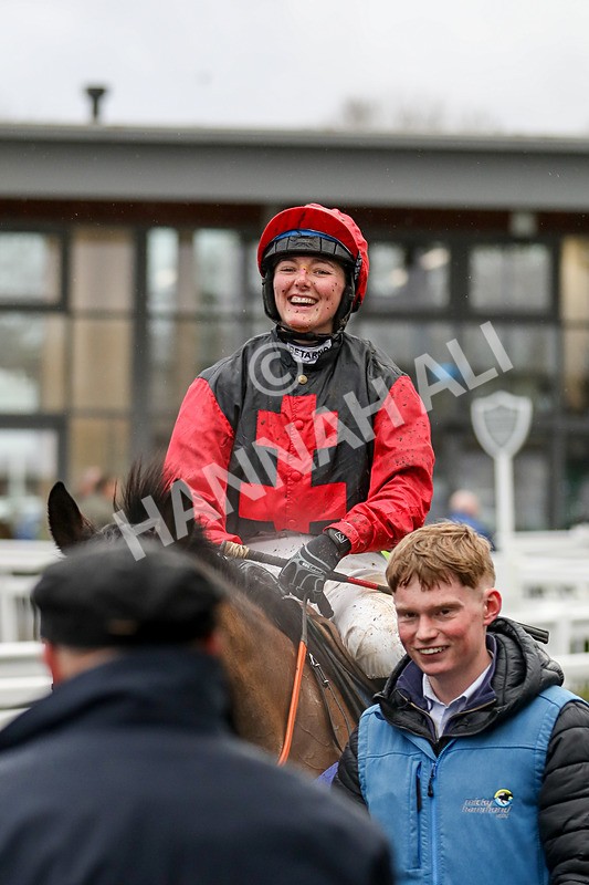 281223-Race 1-Trac-3047 - Race 1