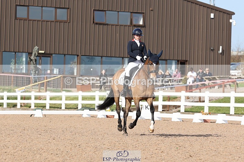 250404-163440-07546 - 115-Isla.Sully-Vagabond.De.Massa