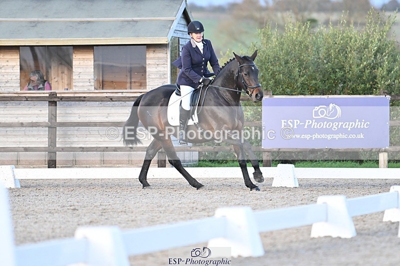 231105-161027-04049 - Cls 4 Novice 24 15.24 to 16.35 break