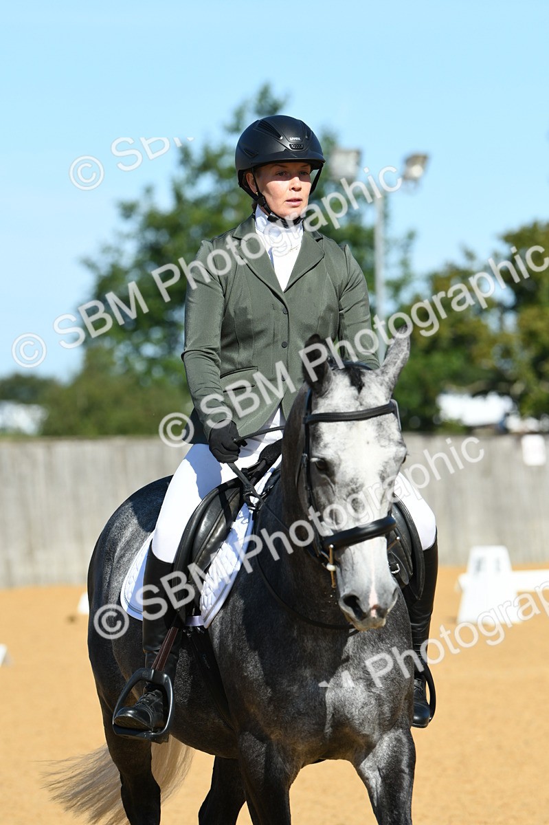 SBM_17965 - D4 - Small Tour Championship - Intro B