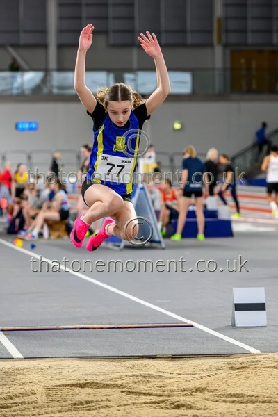 AgeInd25SUN-912956 - Field Female