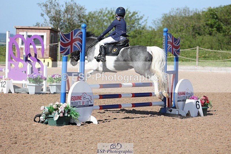 250504-095848-01810 - Cls 1 Pony Intro 70cm