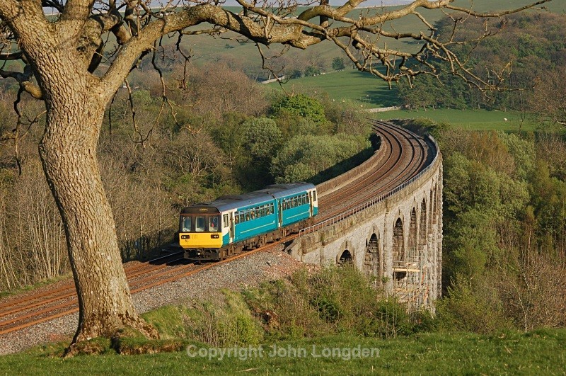 2.5.07 Unidentified 142 Leeds - Carlisle, Smardale Viaduct - Smardale viaduct