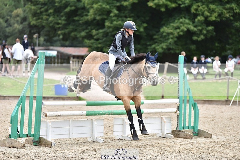 240802-113904-02761 - 90cm Round 1