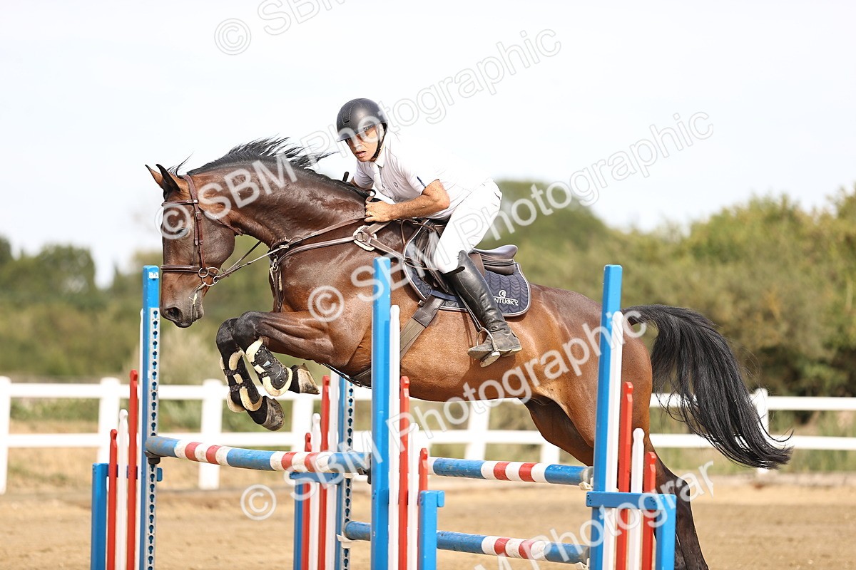 SBM_001575 - Class 6 - Senior Newcomers 1.10m