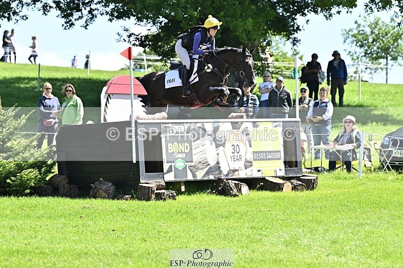 240525-112217-12305 - 353-BIKINI-Rose_De_Montmorency