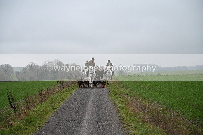 WJ7_9737 - Walk out..