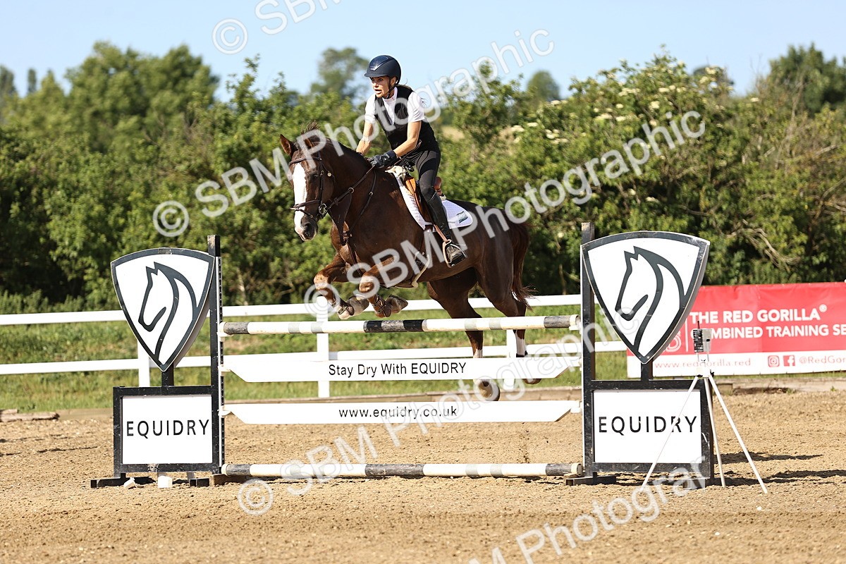SBM_003100 - Class 5 - Senior Foxhunter - 1.20m
