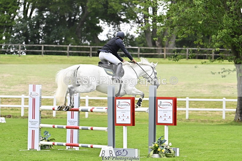 250613A-131702-02144 - Cls 3 Snr Foxhunter