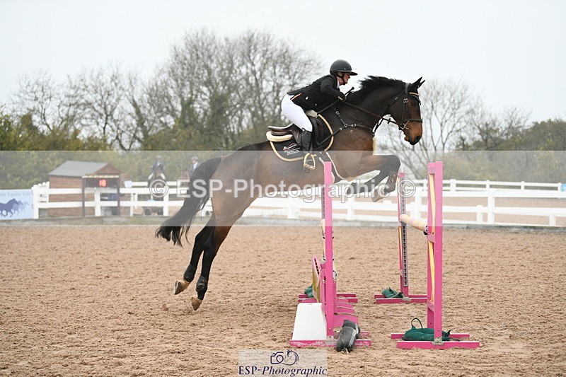 241103A-105624-07621 - SUN Cls 21 Snr Newcomers and 1.10m Open