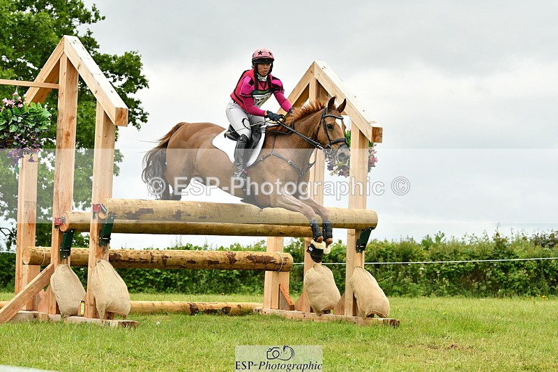 250524A-133656-10592 - B-370-Emma.Hyslop-Webb-KBS.TIME.TRAVEL