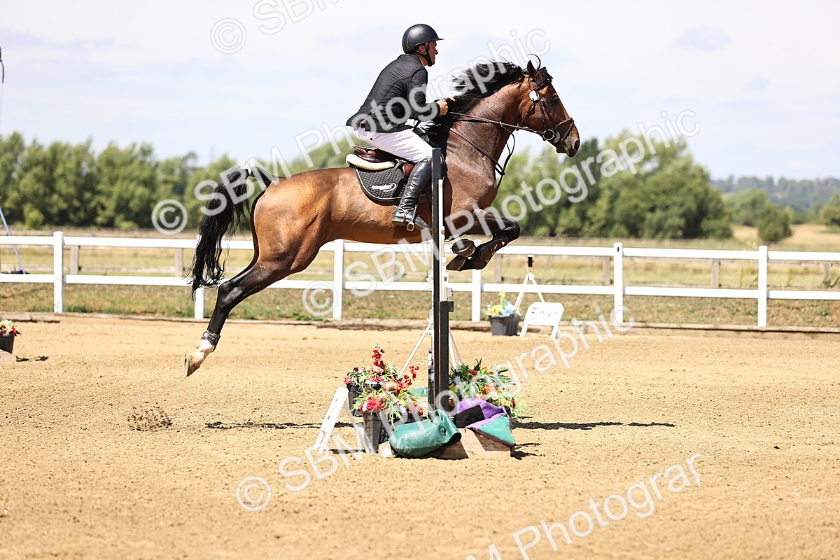 SBM_009983 - Class 9 - Senior Foxhunter - 1.20m Open