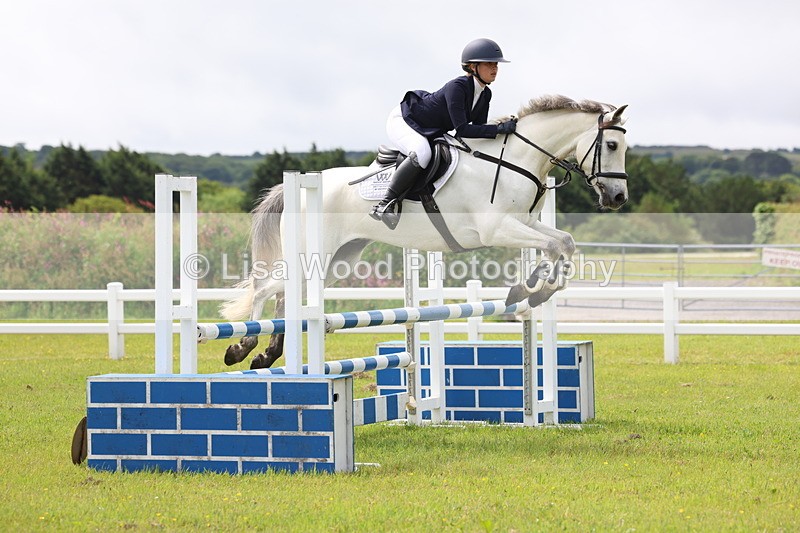 3E7A6517 - Class 8: Junior 90cm