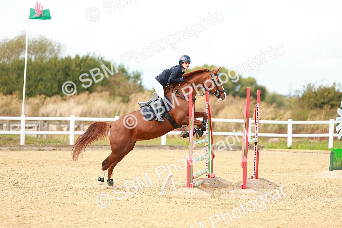 SBM_001724 - Class 4 - Senior Newcomers - 1.10m