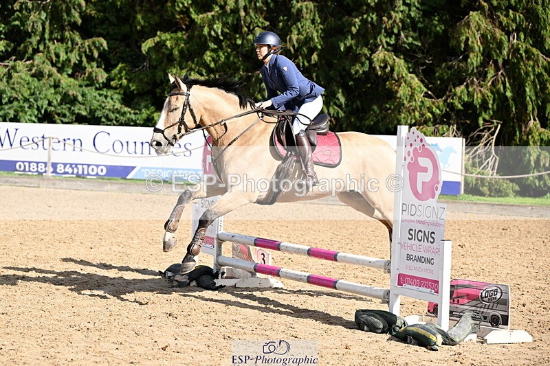 251004A-141601-01477 - Classes 6 & 7 60cm