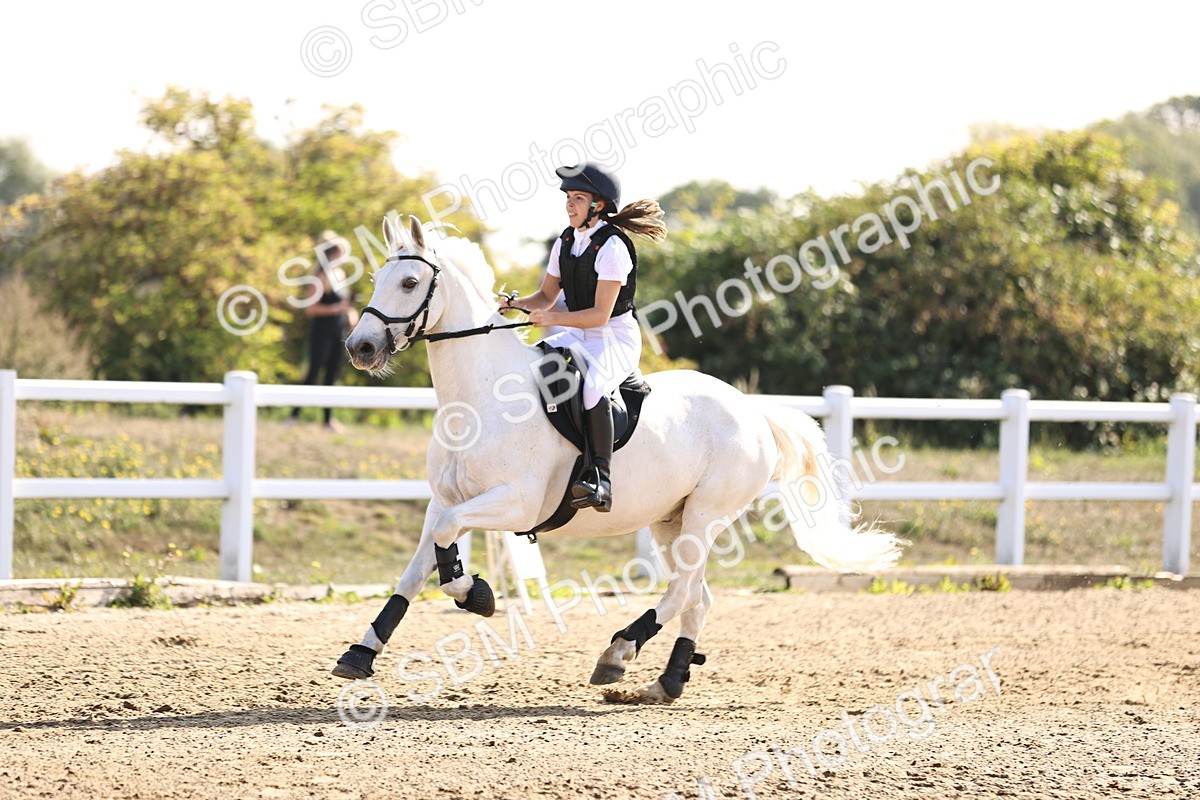 SBM_005572 - Class 8 - Clear Round