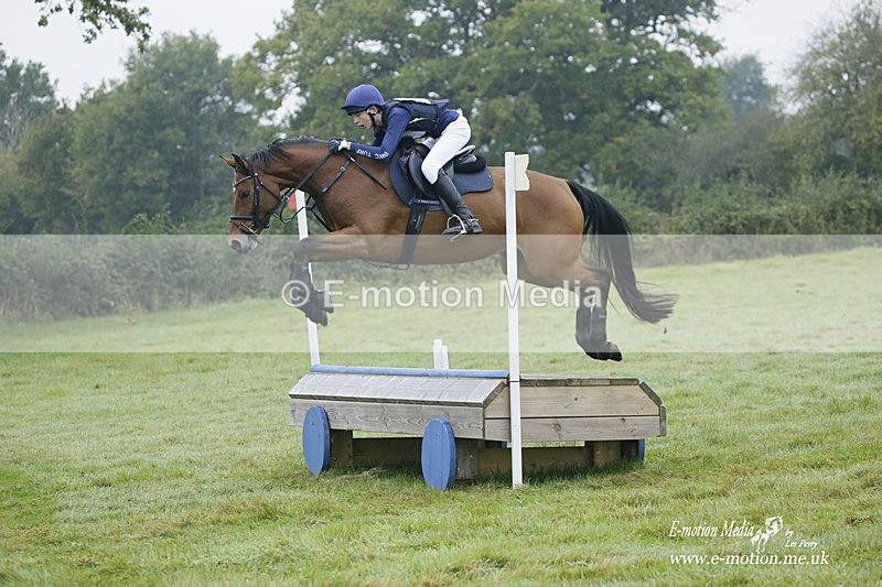 WWHT 171021 0018 - Novice Restricted (0.80m)  17/10/21