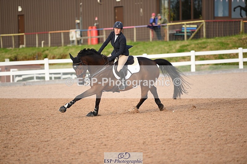 231015A-164306-09376 - Cls 27 1.10m Amateur Q 2nd R