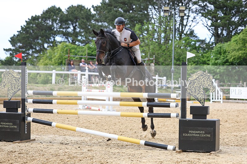 3E7A7851 - Class 8: Senior Foxhunter/1.20 open