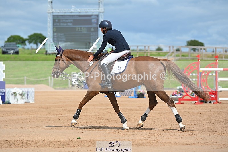 230721A-153303-07301 - Cls 10, 2 Star Big 1.45m Start to break