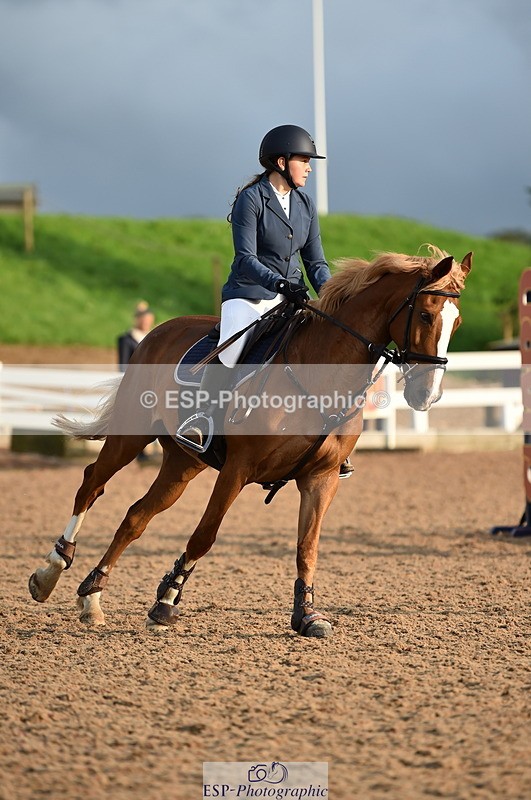 220829A-182454-00556 - 90cm classes