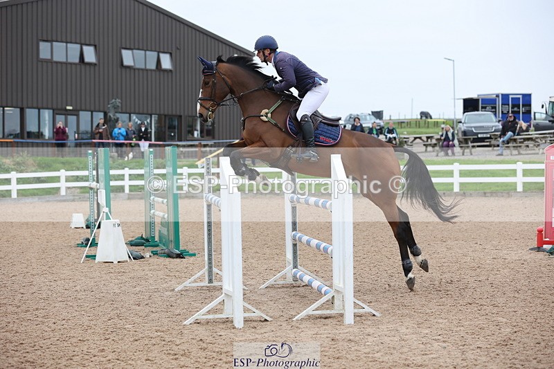 241101A-130257-01928 - FRI Cls 6 Foxhunter and 1.20m Open