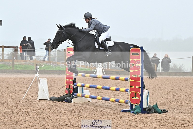 241103A-110607-06888 - SUN Cls 18 British Novice and 90cm Open