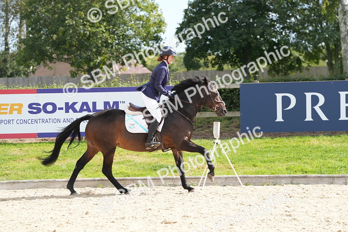 SBM_38936 - J21 - Junior Horse 60cm Championship