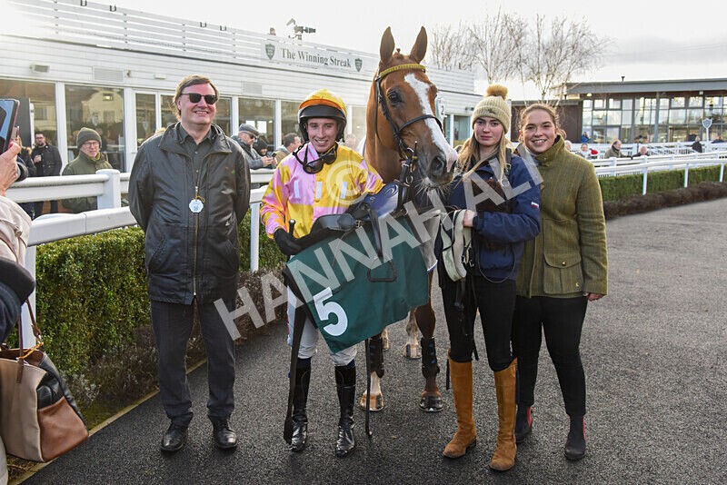 281224-Race 3-Pescatorius-4201 - Race 3