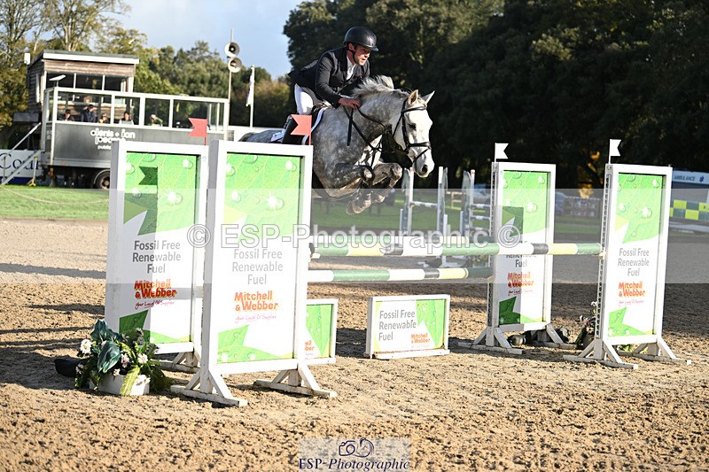 241025-101330-05344 - 107-Simon.Grieve-BEST.ESCAPADE