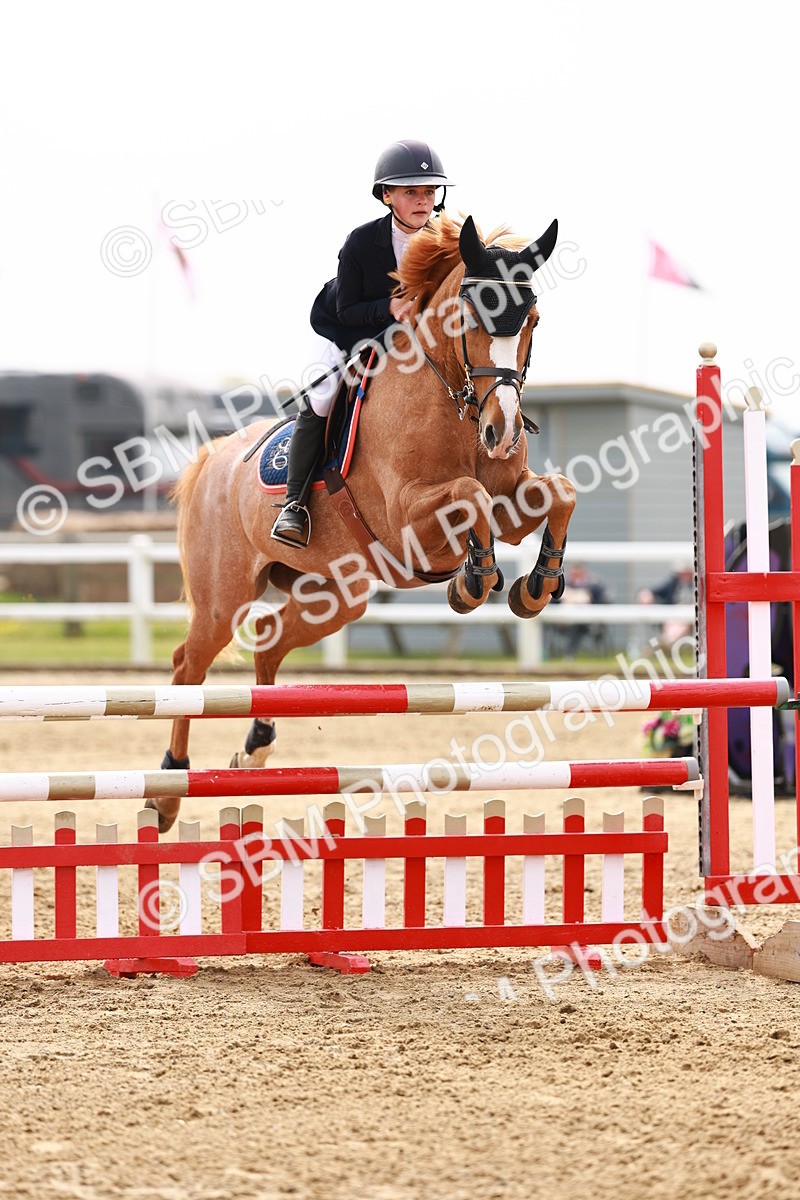  - Class 17 - Senior 1.05m