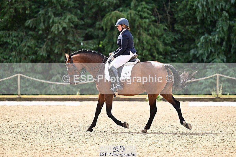 260802A-110448-05663 - Novice Silver break - break