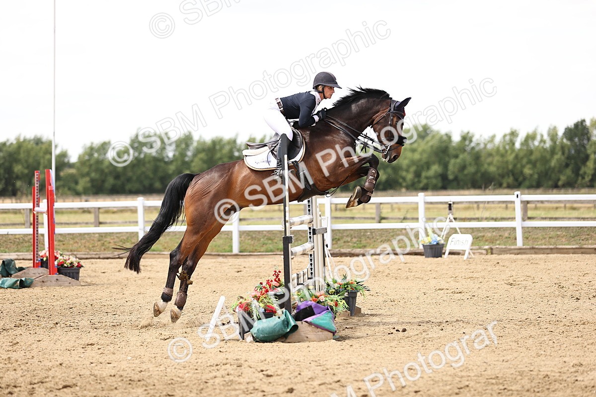 SBM_010564 - Class 9 - Senior Foxhunter - 1.20m Open
