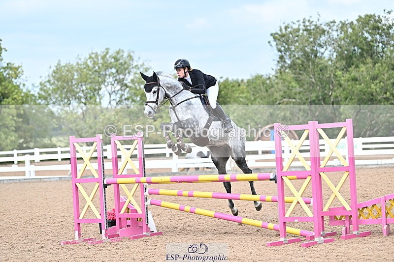 241004A-122815-01837 - Fri 09 95cm Amateur Quals