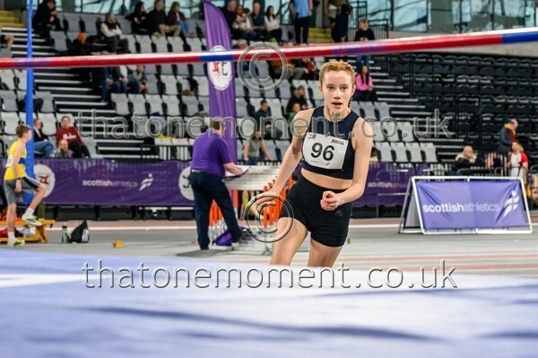 CEREL-916877 - Field Female