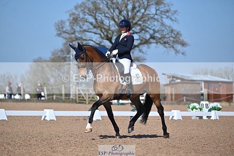 250405-105549-10053 - 115-Isla.Sully-Vagabond.De.Massa