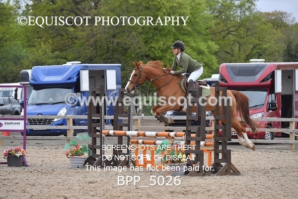 BPP_5026 - CLASS 24 SUN Senior BritiNovice/ 90cm Open