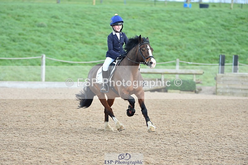 240210A-121232-00988 - Cls 19+20 Club and Schools 80cm