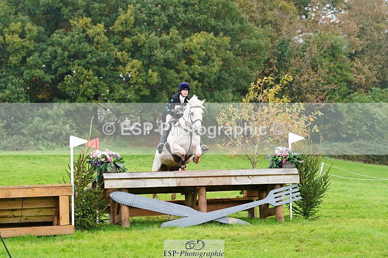 251025A-101704-17045 - D-344-Johanne.Heuff