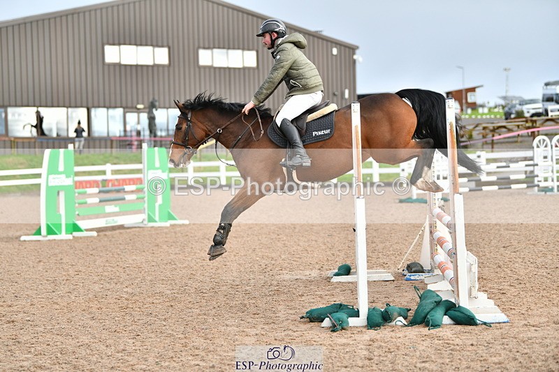 231110A-110037-00186 - Cls 2 British Novice & 90cm Open