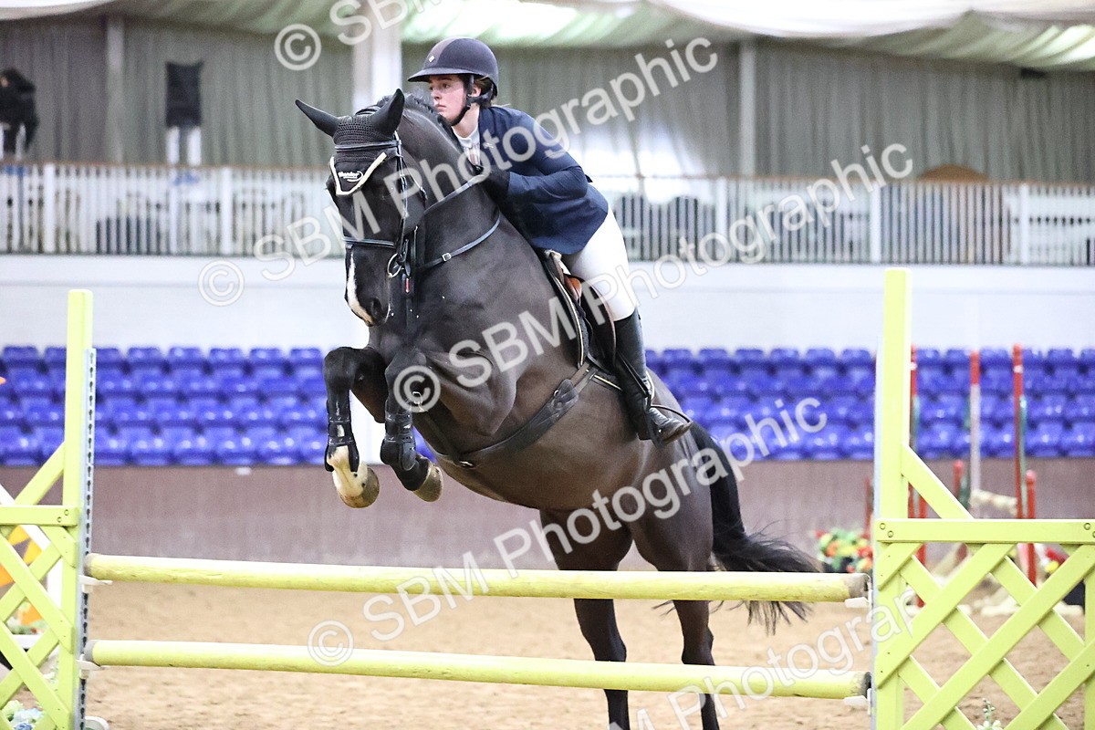 SBM_2016 - Class 8 - Nupafeed Supplements Senior Discovery/ 1m Open