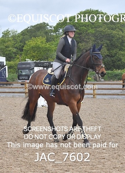 JAC_7602 - CLASS 14  Senior Newcomers/ 1.10m Open