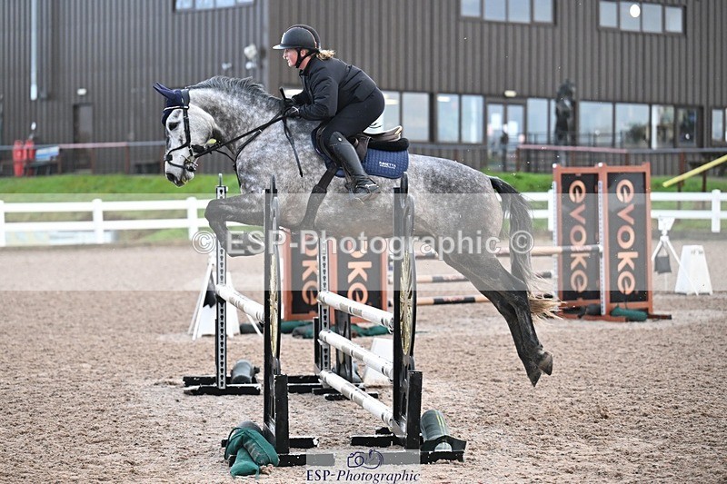 251206-101923-00623 - Cls 9 British Novice