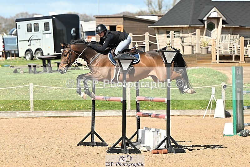 250416-152442-01720 - Cls 6 Foxhunter and 1.20m