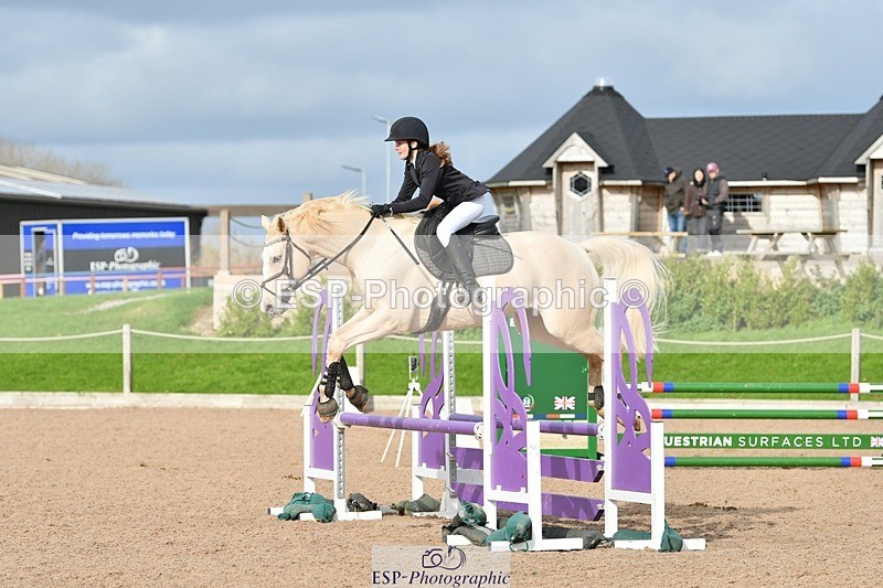 251026-120651-02753 - Cls 23+24 80cm Club and Schools