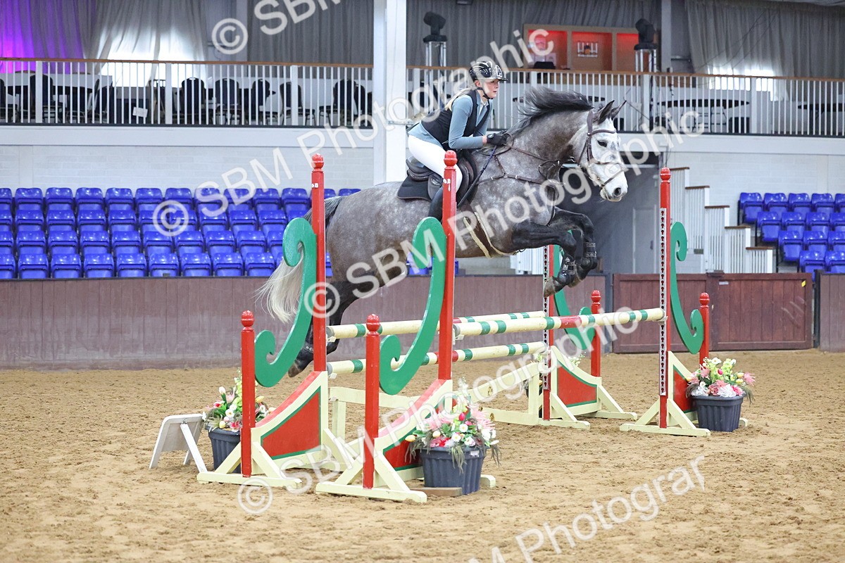 SBM_008502 - Class 21 - Nupafeed Supplements Senior Discovery/ 1m Open - First Round (1.00m)